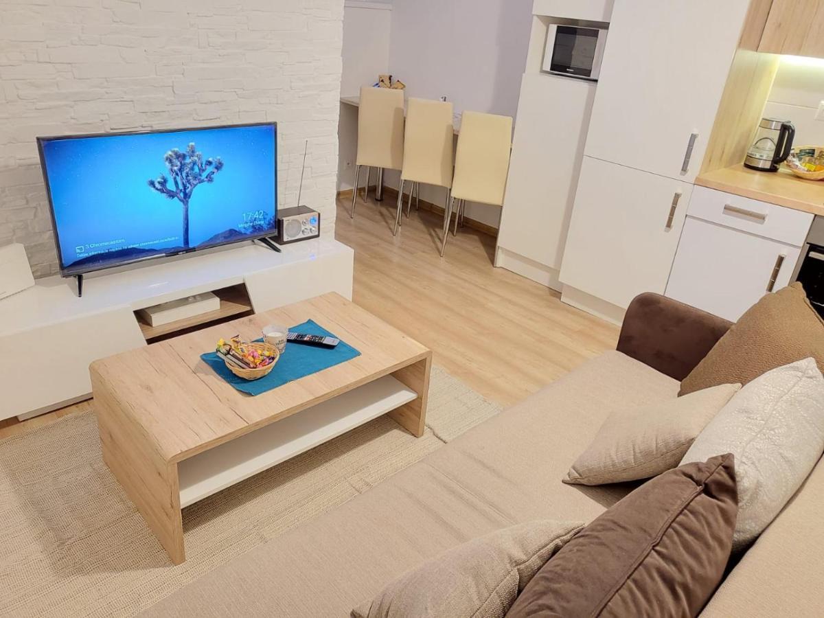 Velky Apartman 3 Bratislava Extérieur photo