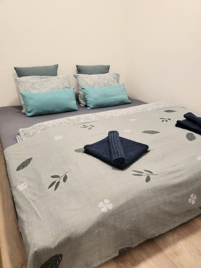 Velky Apartman 3 Bratislava Extérieur photo