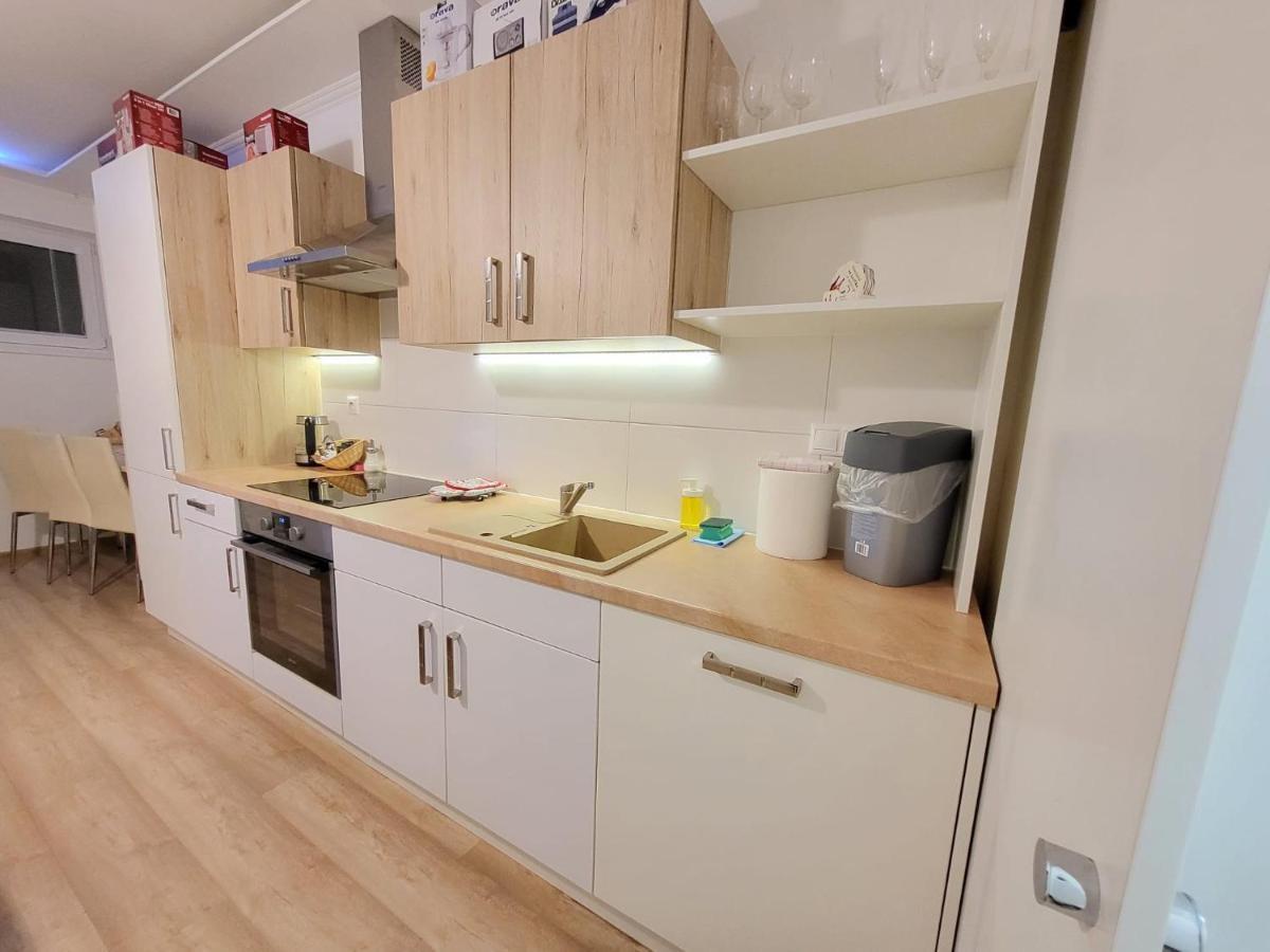Velky Apartman 3 Bratislava Extérieur photo