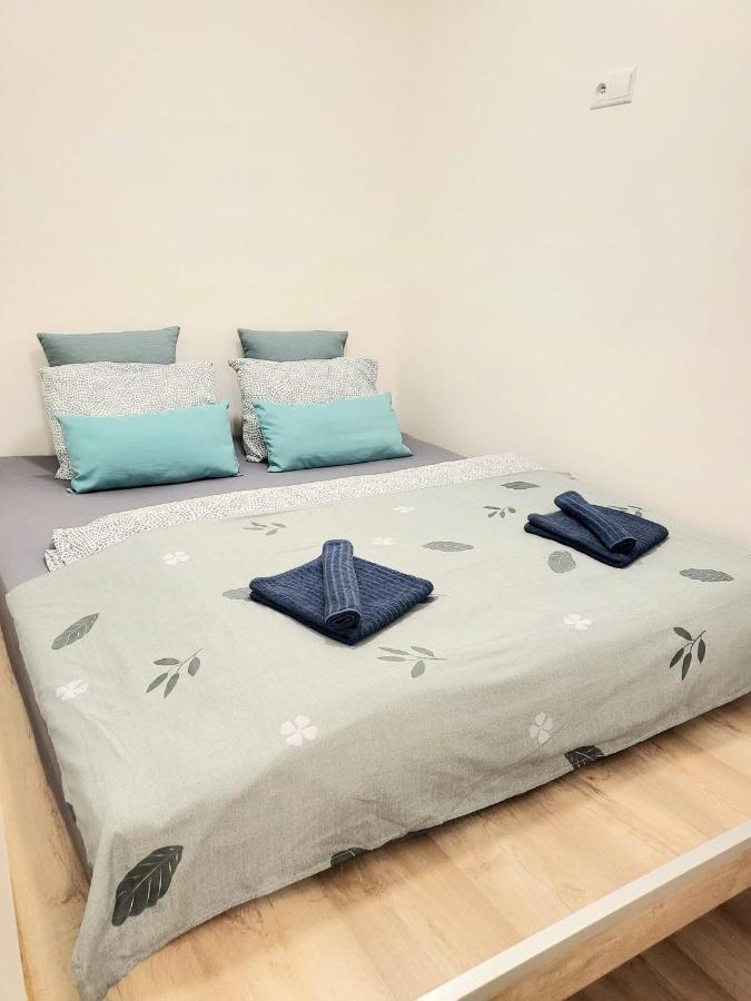 Velky Apartman 3 Bratislava Extérieur photo